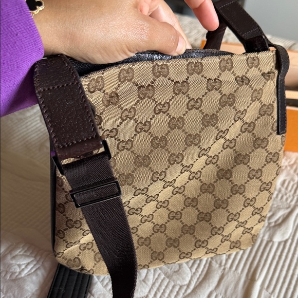 Gucci Tan and Brown Monogram Shoulder Bag - Picture 14 of 14